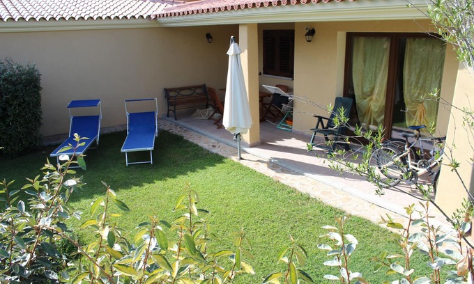 Pittulongu Maison | CASADELFARO AVEC JARDIN, MER 5 MINUTES À PIED.