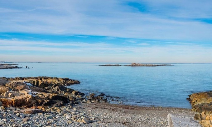 Cohasset Maison | Short Walk to Beach!