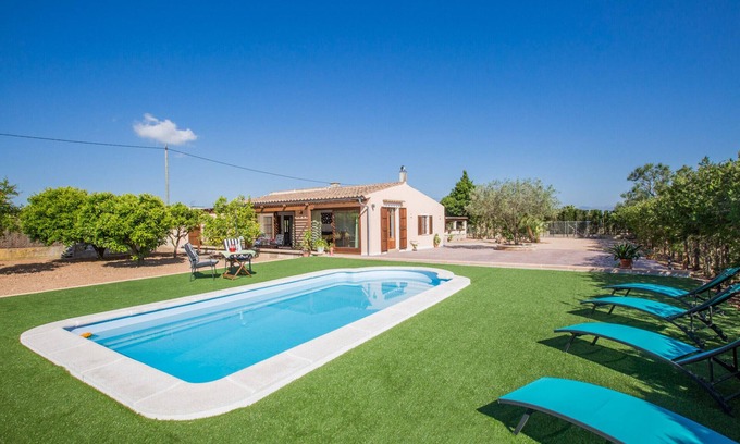Algaida Villa | SHOSTALET - Beautiful country house with private pool in a rural environment. Free WiFi
