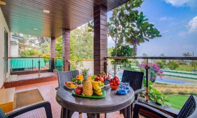 Gureghar Appartement | Shreyash Valley View Villa with Pool
