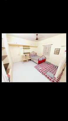 Akalkot Hôtel | Shriguru Guest House Akkalkot