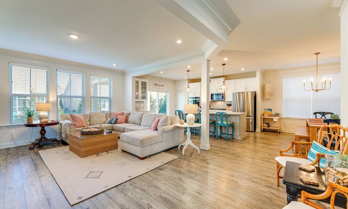 Millville Maison | Shuttle to Bethany Beach: Stylish Home w/ Perks!