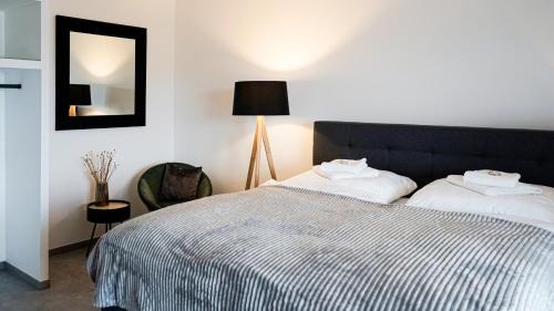 Siegen Maison | Si-View Doppelzimmer mit Balkon Zimmer 8 - Hotel
