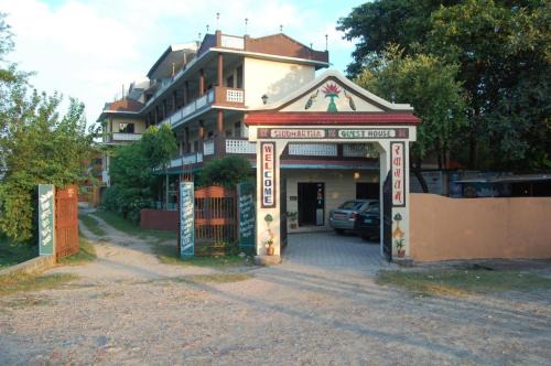 Lumbini Lit Et Petit-Déjeuner | Siddhartha Guest House