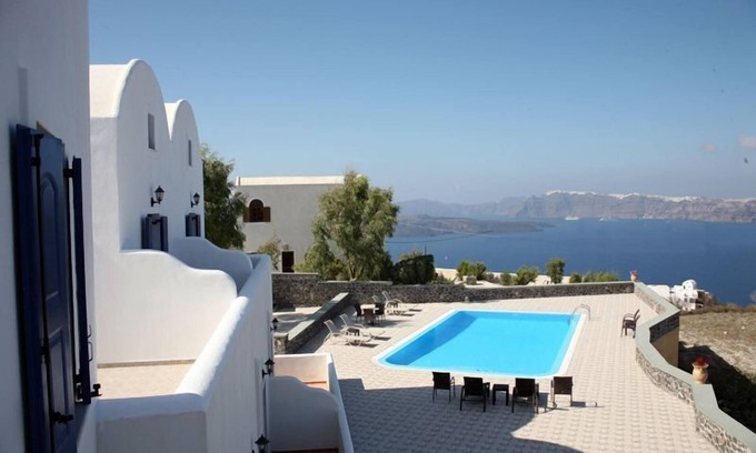 Akrotiri Maison | Sigal Villa