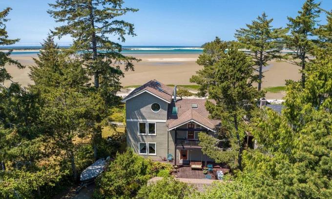 Lincoln City Maison | Siletz Bay Beach House