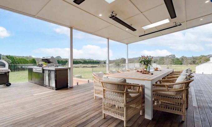 East Kangaloon Maison | Silos – rural homestead on 50 acres