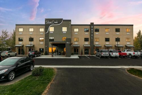 Bellevue Hôtel | Silver Creek Hotel