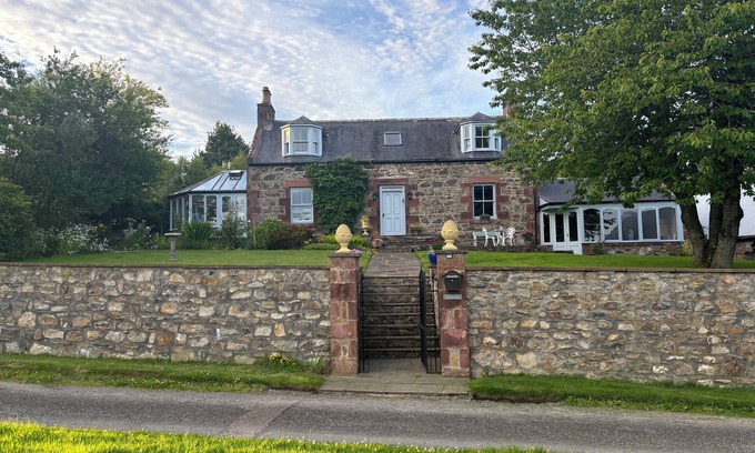 Turriff Lit Et Petit-Déjeuner | Silverstripe B&B in a country cottage peaceful location