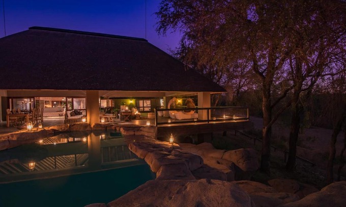 Thorny Bush Game Reserve Cabine | Simbavati River Sands
