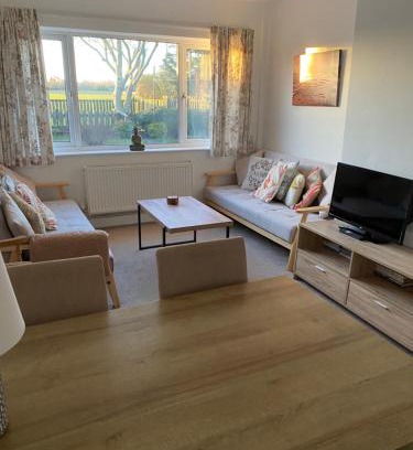 Tetney Maison | Simla Bungalow, Tetney