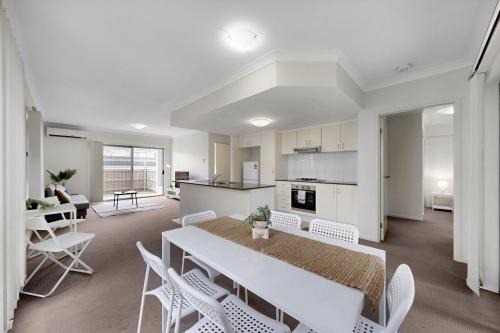 Mango Hill Appartement | Simple & Sweet Mango Hill Home - Big Patio
