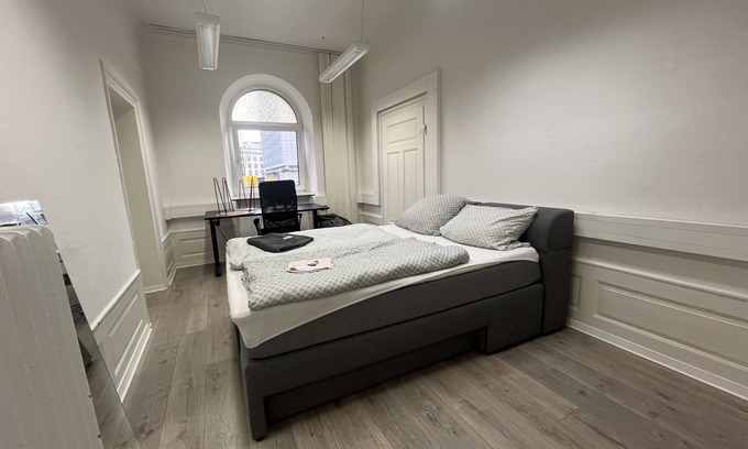 Karlsruhe City Centre Appartement | Simplex Apartments am Ettlinger Tor | spacious