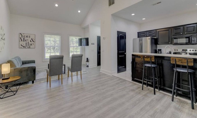 Orangeburg Maison | Simplicity on Sylvan