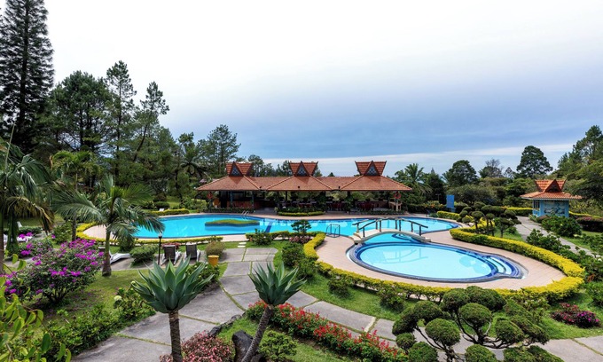 Berastagi Hôtel | Sinabung Hills Berastagi