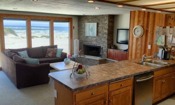 Bayshore Maison | Niveau Simple, 2 suites King, sur la plage, avec des portes de 36 "de large pour l'accessibilité
