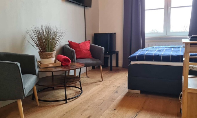 Anklam Appartement | Single room 7 - Altes Lazarett guest house