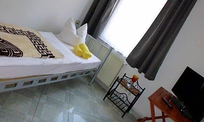 Mitte Appartement | Chambre Simple-Basic-Salle de bain partagée-Zi 10