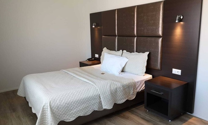 Rheinfelden Appartement | Single room Business with shower and WC