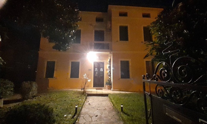 Treviso Maison | VILLA INDIVIDUELLE AVEC JARDIN PRIVÉ ET PARKING AU CENTRE DE LA VILLE DE TREVISE
