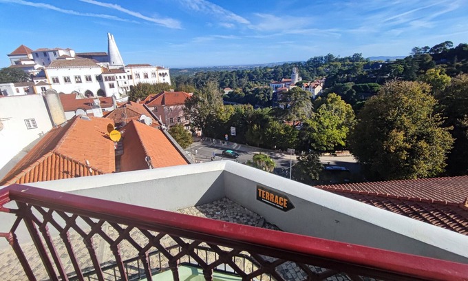 Sintra Appartement | Sintra, T2 in historic center with Palace views, Sintra