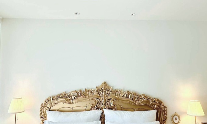 Bad Aussee Appartement | Sissi's Paradies apartment with balcony/mountain and river view