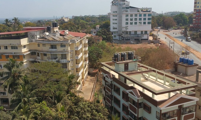 Udupi Appartement | Situé dans un cadre panoramique et clair sur la vue du lever du soleil.