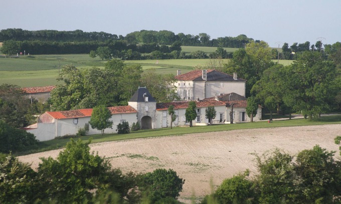Torxe Maison | Château de six chambres avec piscine privée de 15 mètres située dans la campagne avec vue