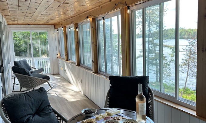 Sanbornville Maison | Six Sixty Lovell Lake! Welcome to the lake!