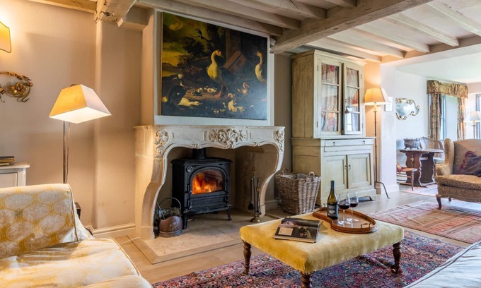 Clapton on the Hill Cottage | Sixpenny Cottage - Spectacular views near Bourton-on-the-Water