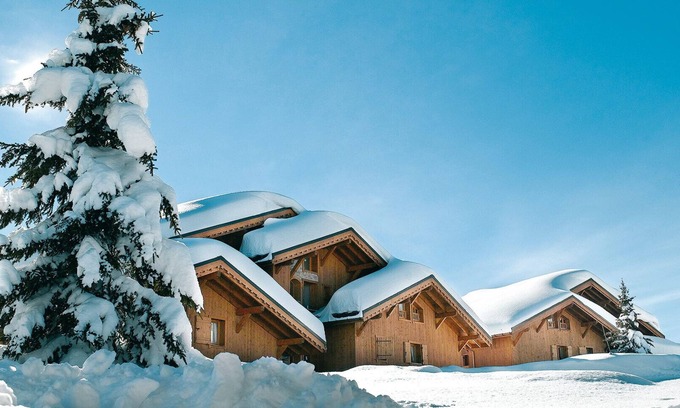Les Saisies Appartement | SKI AU PIED Les Saisies Appartement de standing /piscine intérieure