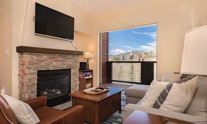 Silvercreek Copropriété | Ski in/Ski Out 2bed/2bath Mountainside Escape