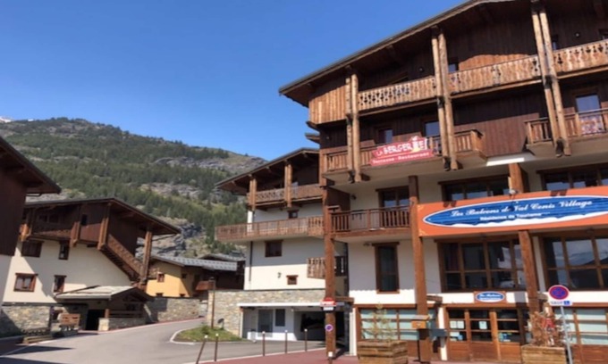 Lanslevillard Appartement | appartement aux pieds dans résidence 4 étoiles avec accès à la piscine et spa