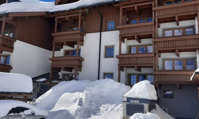 Wald im Pinzgau Appartement | Ski in ski out location, ski school at the door, ideal for children
