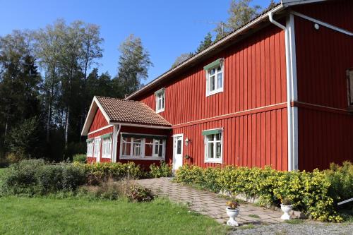 Bredsjo Maison | Skogsbrynet B&B, Bredsjö Nya Herrgård