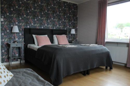 Docksta Appartement | Skulebergets Frestelse
