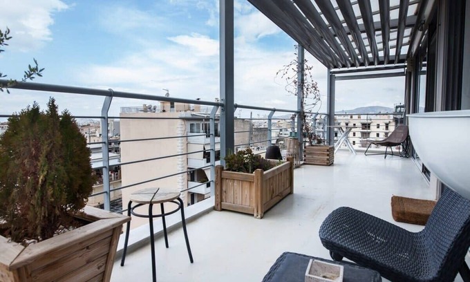 Gazi Appartement | Sky High Luxury 360 Athens Views with Private Gym