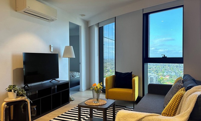 Box Hill Appartement | Sky One Serenity, Modern 2B2B Apartment Box Hill