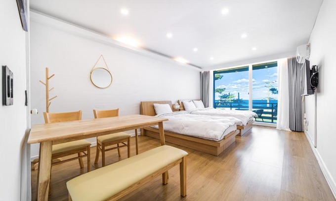 Sokcho Maison | Sky Sea Pension