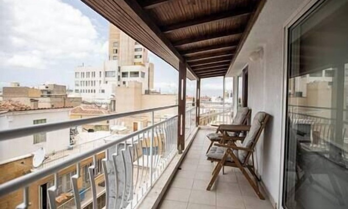 Trypiotis Appartement | Sky-view Hideaway w/ free parking spot