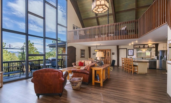 Carriage Hills Maison | Sky View In The Rockies -- Ev #3473 3 Bedroom Home by RedAwning