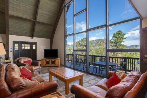 Carriage Hills Maison | Sky View in the Rockies