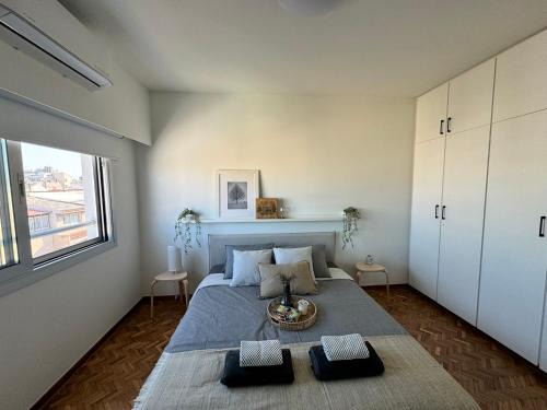 Lykabittos Appartement | Skyhigh Urban Apts