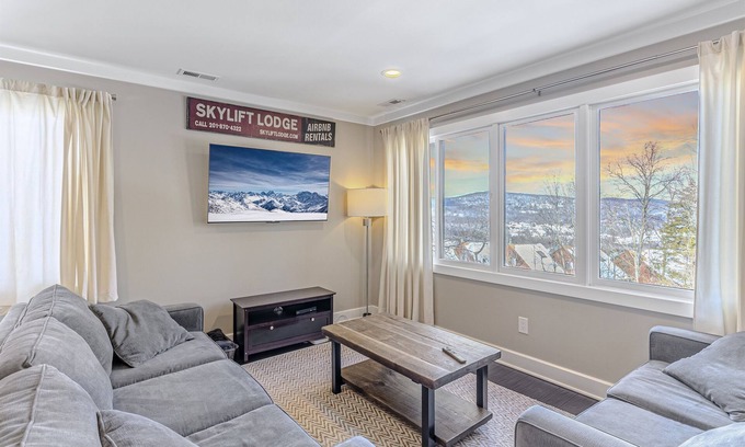 Vernon Copropriété | NEW I Mountain Creek I Vernon I Luxury I Condo