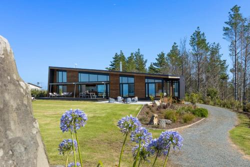 Whangateau Maison | Skyline Lodge - Leigh Coastal Paradise