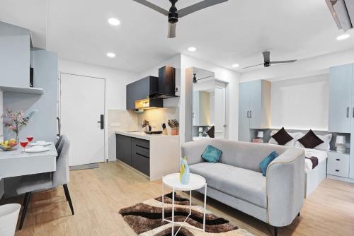 Viman Nagar Appartement | Skyline Retreat, Peaceful Escape