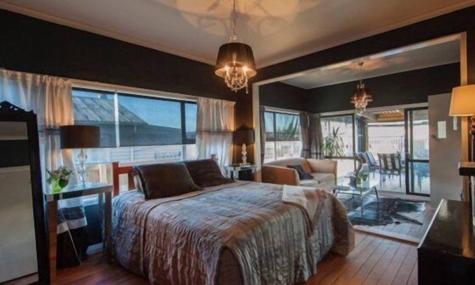 Kawaha Point Maison | ZARRIES @ 113 ROTORUA