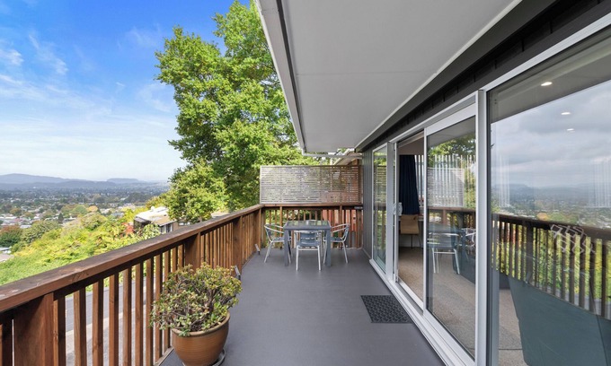 Rotorua Maison | Skyline Staycation - Rotorua Holiday Home
