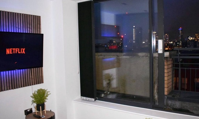 Bordesley Appartement | Skyline Views - Penthouse - Super Kingsize Bed