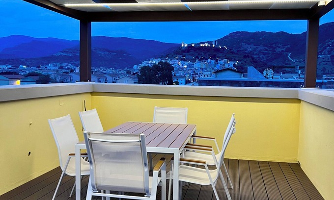 Bosa Maison | SkyView Apartment in BOSA